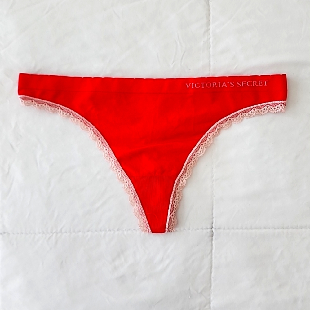 VTG Victoria's Secret Lace Thong Panty